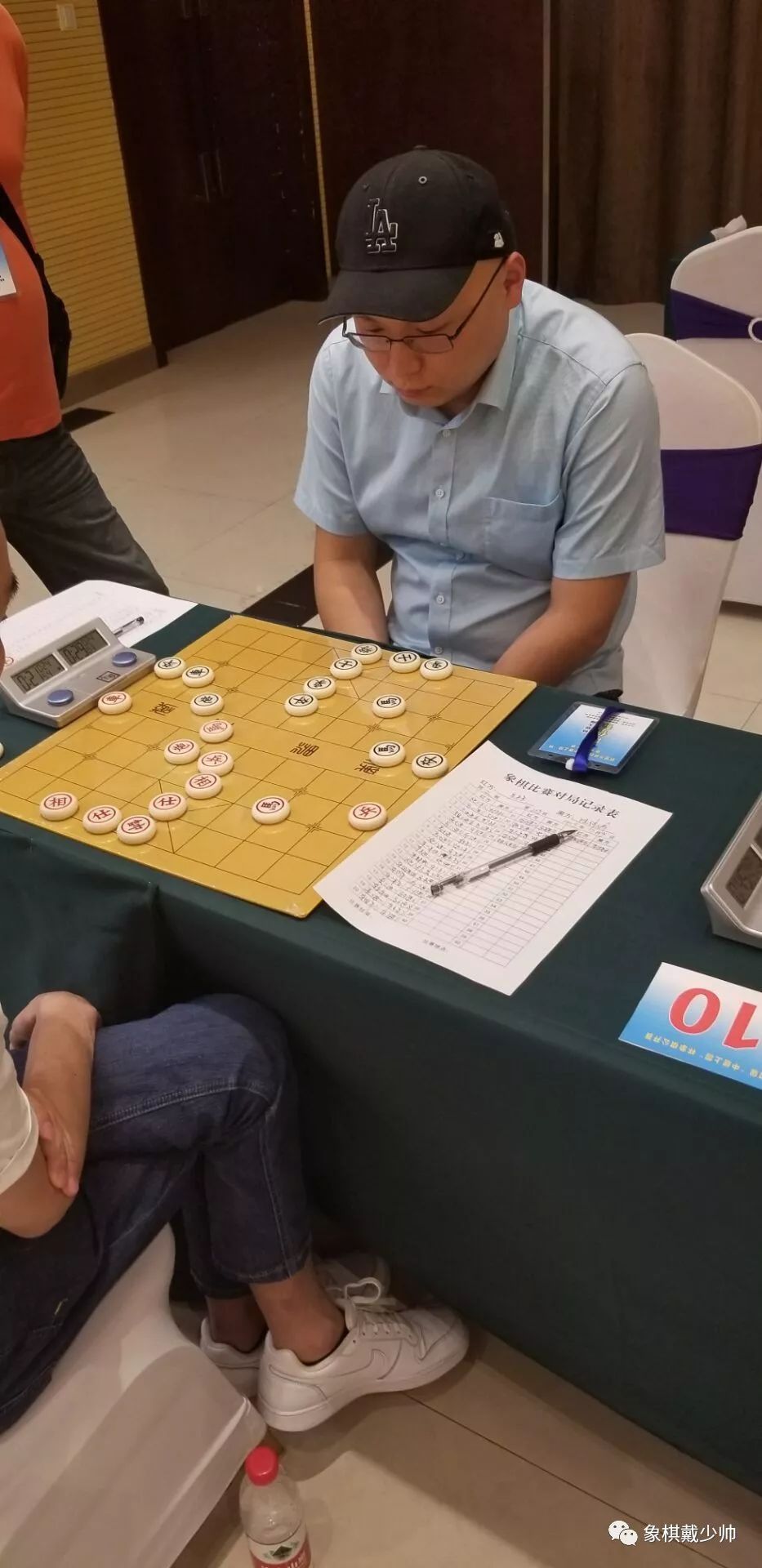 许银川直播棋局遇知音，与粉丝互动乐融融